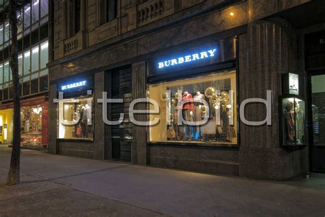 Burberry Öffnungszeiten in Zürich, Bahnhofstrasse 44